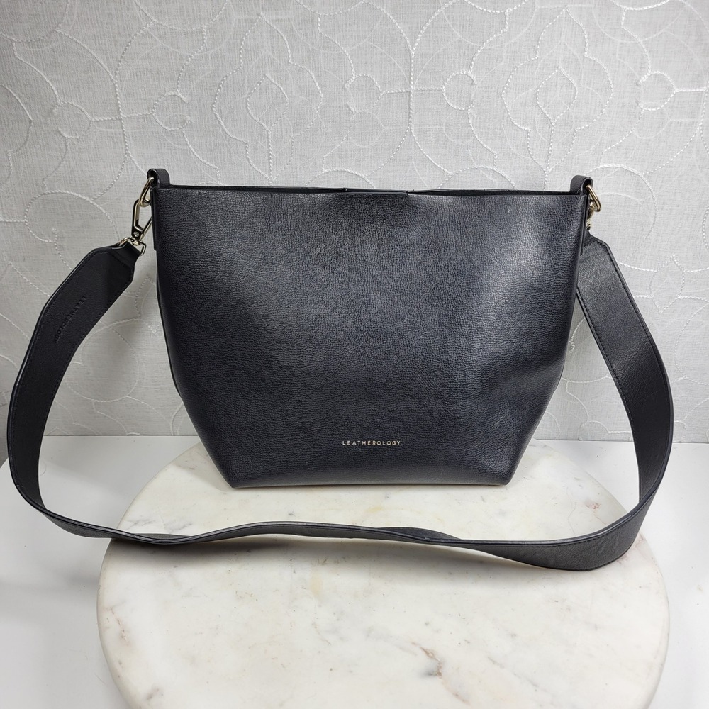 Leatherology Leather Crossbody Shoulder Purse Bag Black Gold Hardware Strap